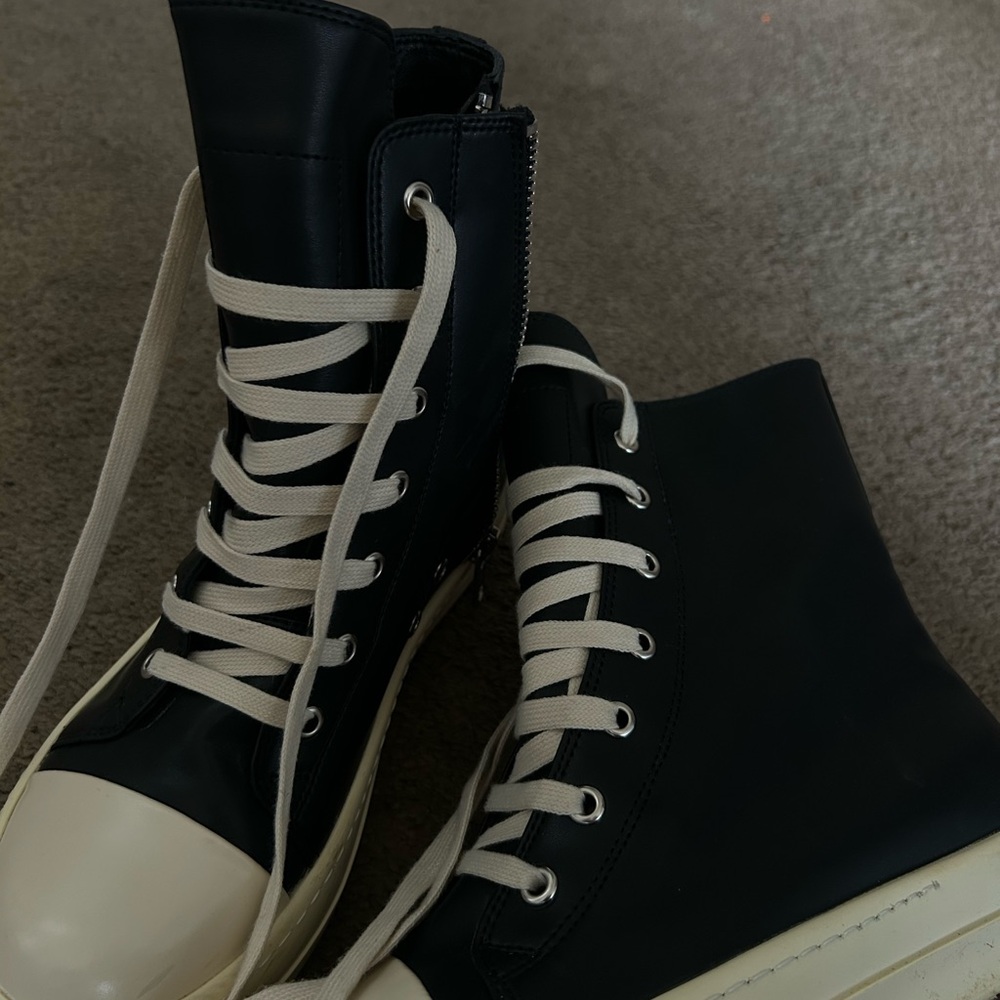 High-Top Black and Cream Women's Sneakers